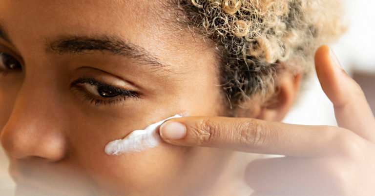 The Function of Peptides for Skincare and Natural Damage Repair