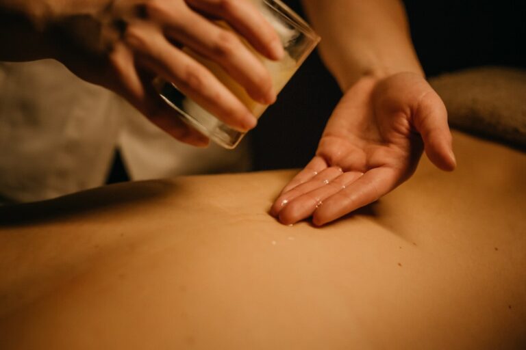 How Swedish Thai Massage Differs from Traditional Thai Massage