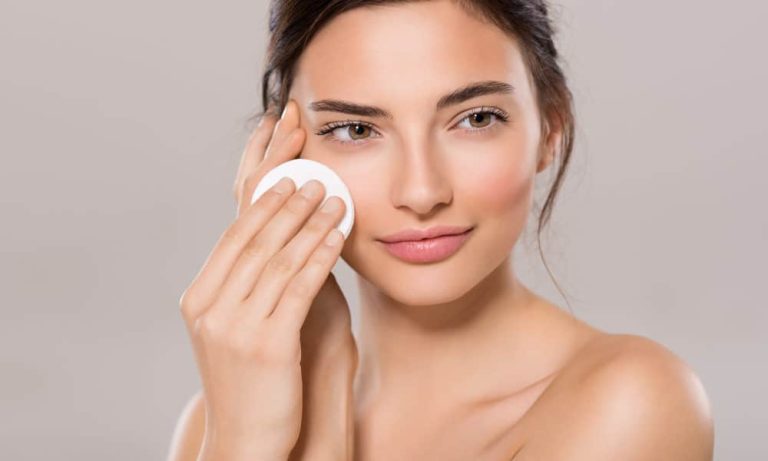 Redefining Poreless Skin: A Look at Enlarged Pores Treatments