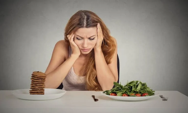 Food Noise Is Exhausting – Here’s How Some People Are Actually Quieting It
